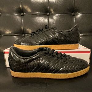 Vintage 2002 Adidas‎ Woven Leather Black Gum